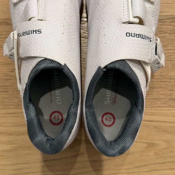 Shimano Women’s Cycling Shoes Sneakers Soul Cycle - Picture 2 of 4